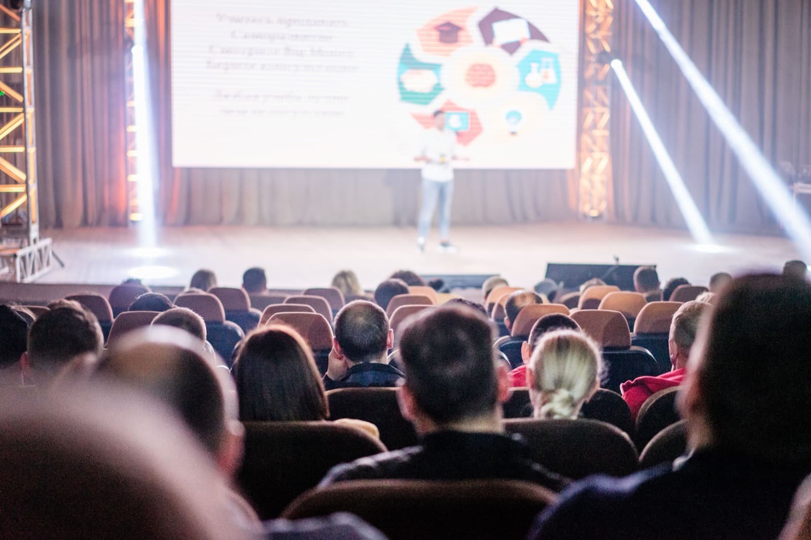 Speaker at Sports Tourism Congresses & Events